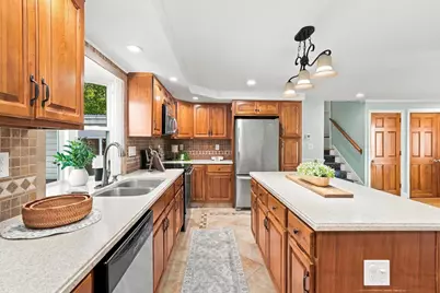 32 Alvin Street, Methuen, MA 01844 - Photo 6