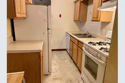 9 Irving St #1, Medford, MA 02155 - Photo 2
