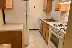 9 Irving St, Medford, MA 02155 - Photo 2