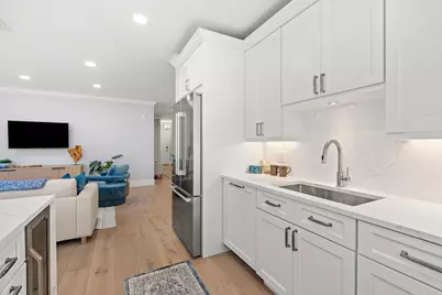 16 Franklin Street #1302, Salem, MA 01970 - Photo 6