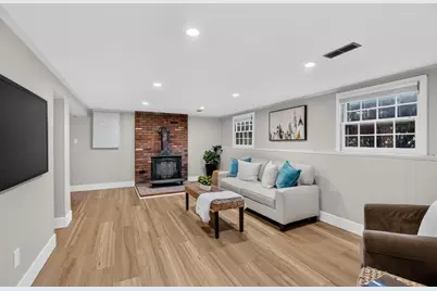 2 Blossom Dr, Billerica, MA 01821 - Photo 18