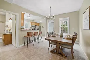 550 Sunderland Rd, Worcester, MA 01604 - Photo 4