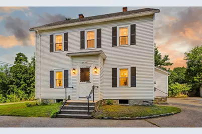 51 Underwood Ln, Middletown, RI 02842 - Photo 1
