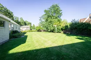 6 Albert St, Waltham, MA 02453 - Photo 26