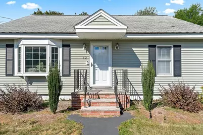 12 Leo Ave, Dracut, MA 01826 - Photo 2