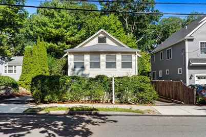 222 Sprague St, Dedham, MA 02026 - Photo 4