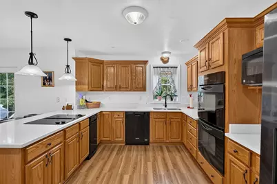 112 Saunders St, Gardner, MA 01440 - Photo 16
