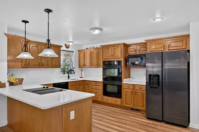 112 Saunders St, Gardner, MA 01440 - Photo 14