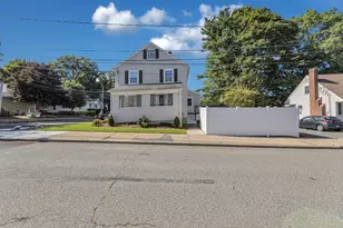 45 Hemlock Rd, Boston, MA 02132 - Photo 28