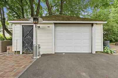 31 Wildrose Ave, Worcester, MA 01602 - Photo 36