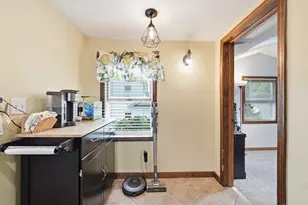 31 Wildrose Ave, Worcester, MA 01602 - Photo 14