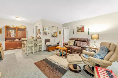 125 Grove St #3, Boston, MA 02132 - Photo 4