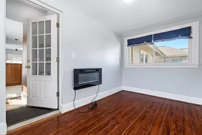 73 Highland St #4, Waltham, MA 02453 - Photo 10
