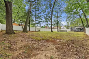 11 Garrity St, Chicopee, MA 01020 - Photo 34