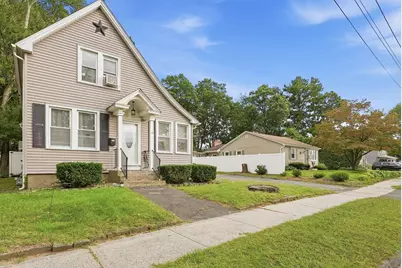 11 Garrity St, Chicopee, MA 01020 - Photo 2