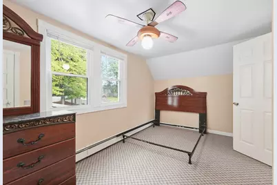 11 Garrity St, Chicopee, MA 01020 - Photo 26