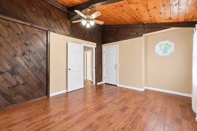11 Garrity St, Chicopee, MA 01020 - Photo 16