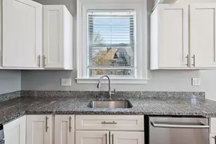 40 Humphreys St, Boston, MA 02125 - Photo 10