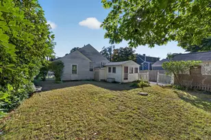 578 Valentine St, Fall River, MA 02720 - Photo 8