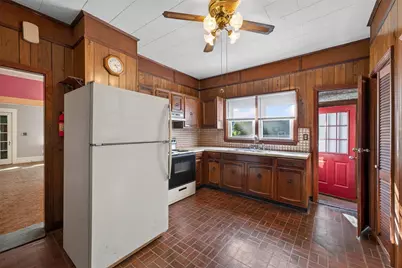 578 Valentine St, Fall River, MA 02720 - Photo 16