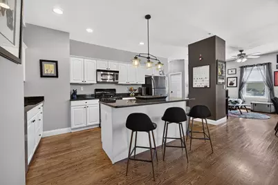 131 Derby St #1R, Salem, MA 01970 - Photo 2