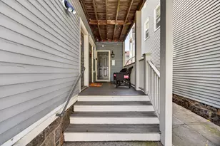 131 Derby St, Salem, MA 01970 - Photo 28