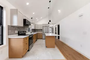10 Buffalo Ct, Providence, RI 02909 - Photo 8