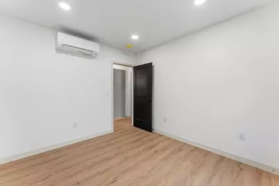 10 Buffalo Ct, Providence, RI 02909 - Photo 16