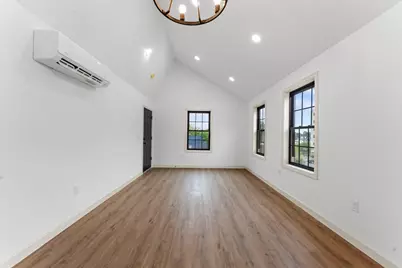 10 Buffalo Ct, Providence, RI 02909 - Photo 6