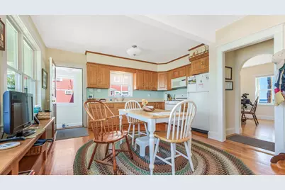 807 Shirley St, Winthrop, MA 02152 - Photo 12