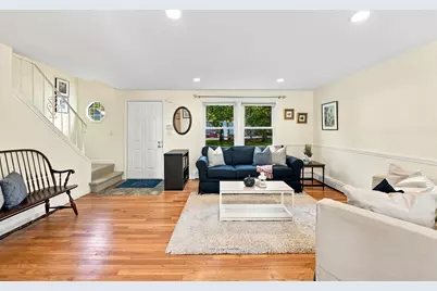 15 Northwoods Cir #15, Woburn, MA 01801 - Photo 4