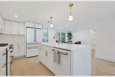 7 Phoenix Road, Auburn, MA 01501 - Photo 6