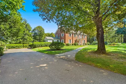 8 Oakmount Circle, Lexington, MA 02420 - Photo 2
