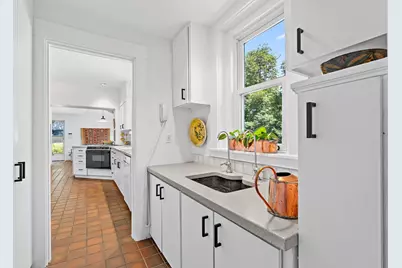 8 Oakmount Circle, Lexington, MA 02420 - Photo 18