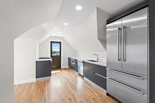 12 Foskett St, Somerville, MA 02144 - Photo 2