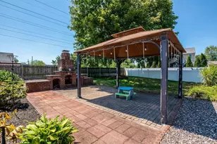 21 Cardosi Ct, Pawtucket, RI 02861 - Photo 32