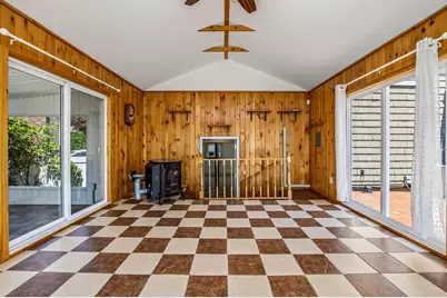 21 Cardosi Ct, Pawtucket, RI 02861 - Photo 28