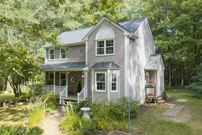 17 Conservation Drive, Douglas, MA 01516 - Photo 2
