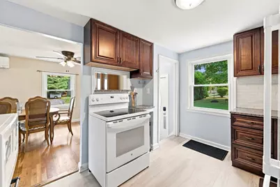 162 Clark St, Worcester, MA 01606 - Photo 6
