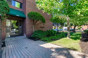 142 Kenrick, Boston, MA 02135 - Photo 18