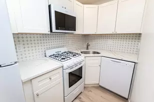 142 Kenrick, Boston, MA 02135 - Photo 4