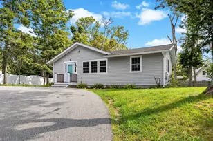 43 Forest Dr, Mashpee, MA 02649 - Photo 2