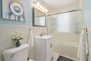 37 Everett St, Waltham, MA 02453 - Photo 8