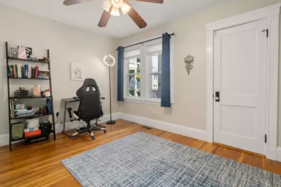 37 Everett St #1, Waltham, MA 02453 - Photo 6