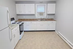 22 Hampson St, Attleboro, MA 02703 - Photo 6