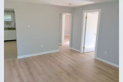 22 Hampson St #6, Attleboro, MA 02703 - Photo 4