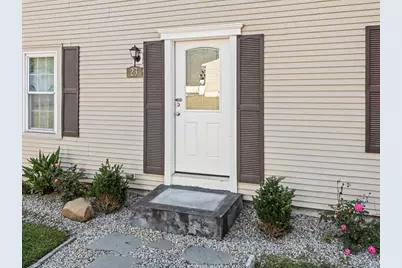 23 Snell St, Sturbridge, MA 01518 - Photo 38
