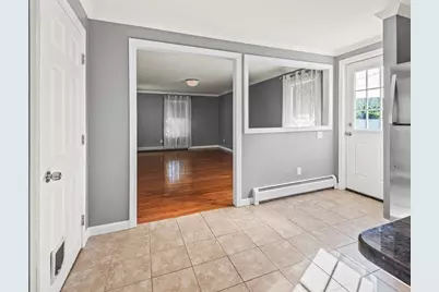 23 Snell St, Sturbridge, MA 01518 - Photo 12