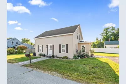 23 Snell St, Sturbridge, MA 01518 - Photo 2