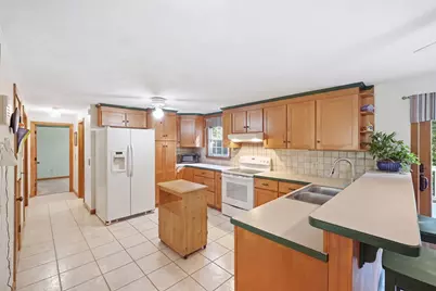 8 Glenmere Rd, Charlton, MA 01507 - Photo 4
